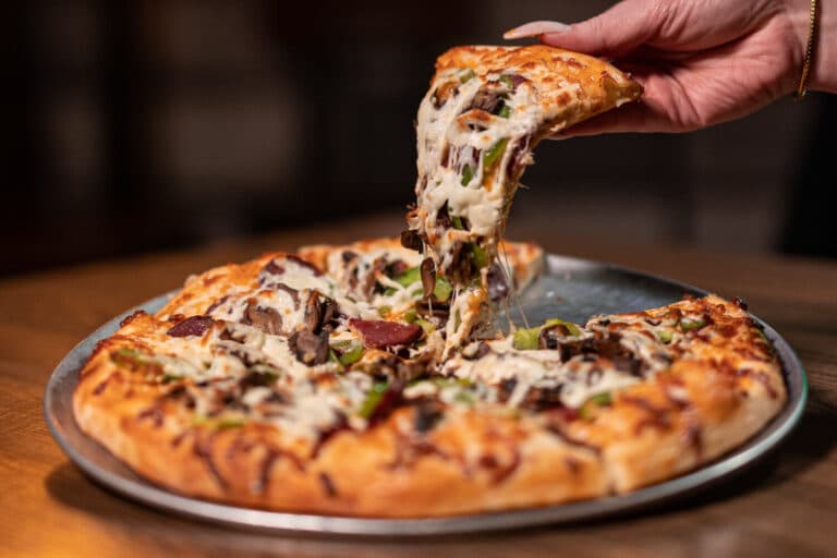 Pizza & Pints Monday - Image 1