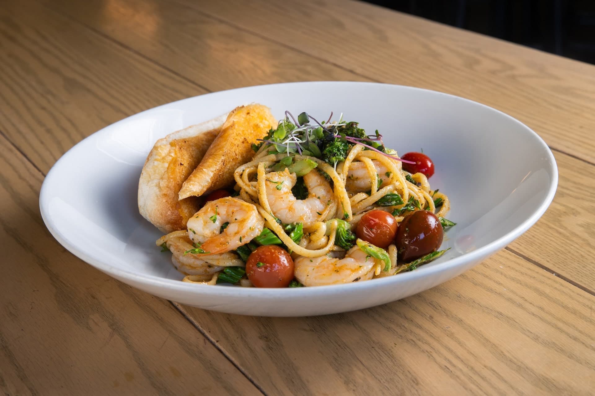 Hart's Table & Bar - Image 4